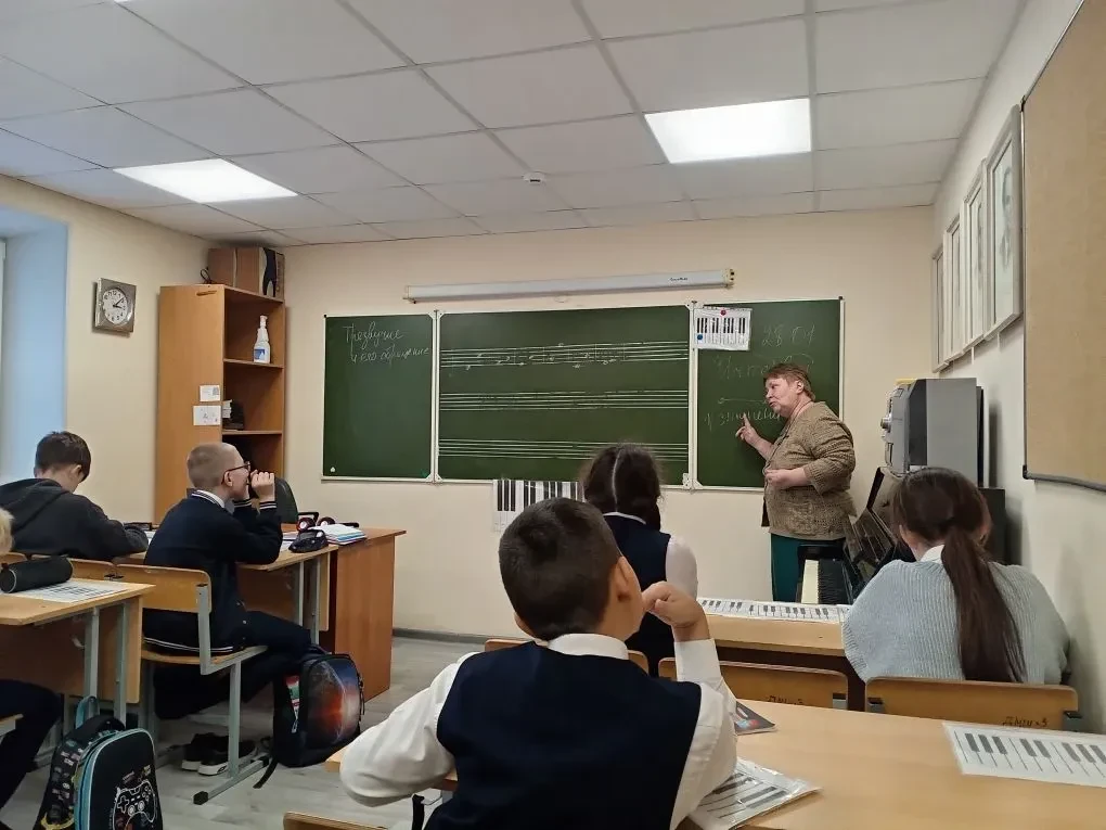 28 января в зд. № 2  прошёл мастер-класс по сольфеджио преподавателя музыкально-теорети...