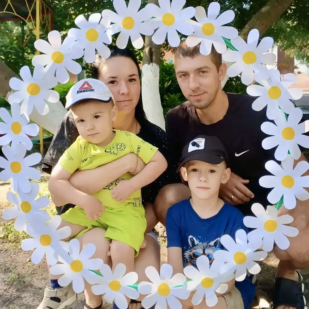 🌼В честь Дня семьи, любви и верности в детском саду прошла яркая праздничная фотосессия. 

❤️Делимс