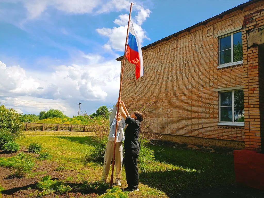 💥С 1 июня  началась работа летнего  лагеря на базе МБОУ "Новобокинская СОШ".