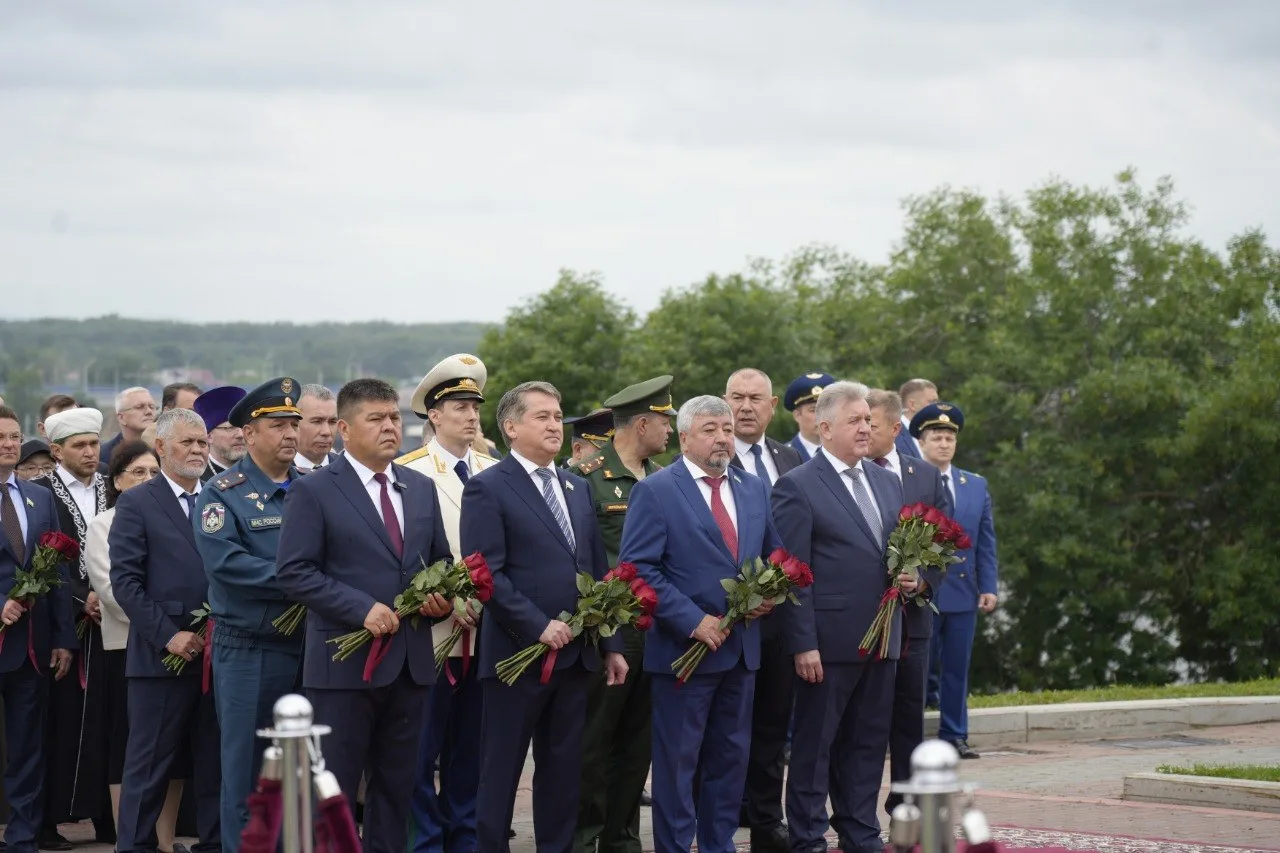 Исполняющий обязанности прокурора республики Евгений Бендовский принял участие в торжественных мероп