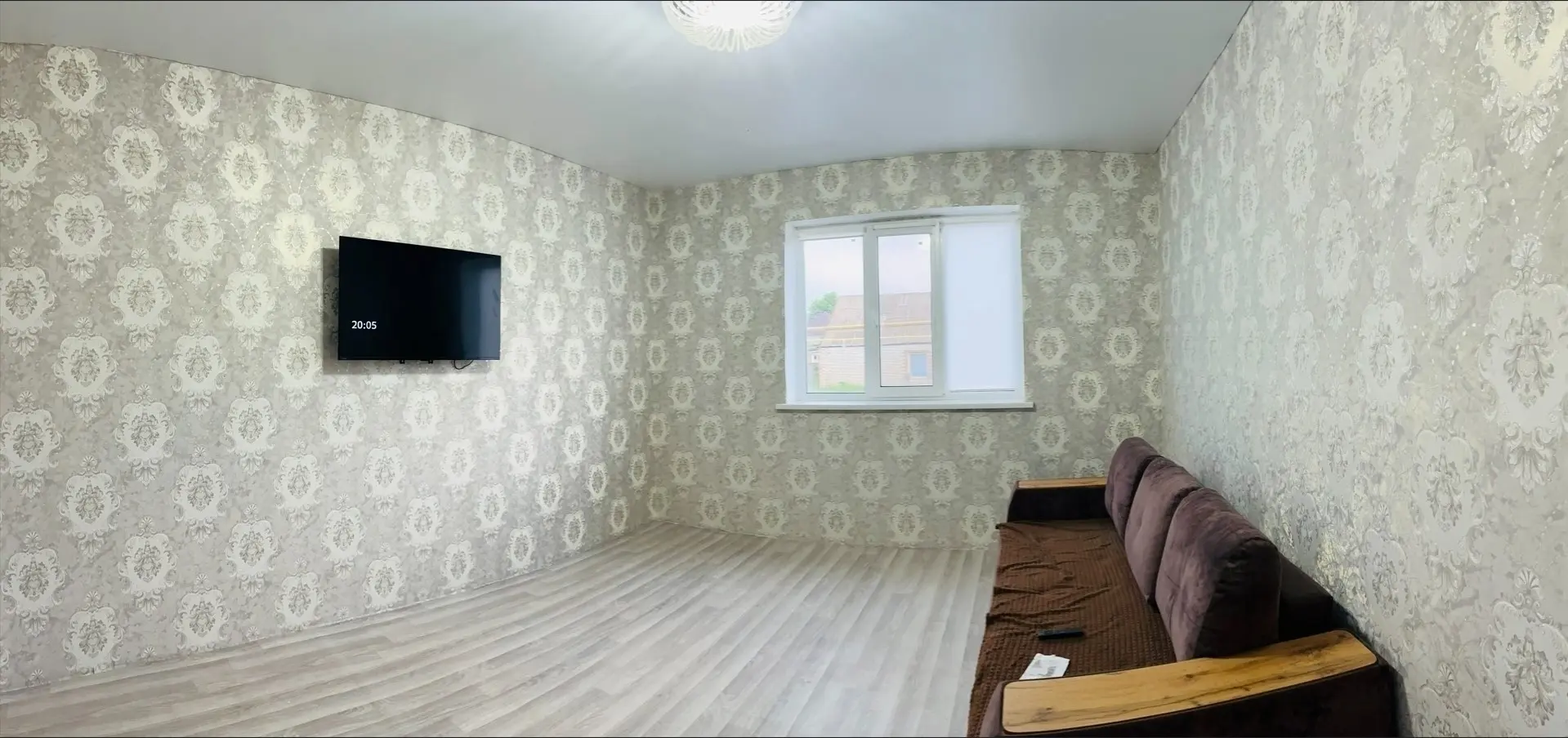 🏖 До Солёных озёр — 15 минут пешком, 5 минут на машине
🏠 Сдаётся двухэтажный дом в Соль-Илецке
👥 