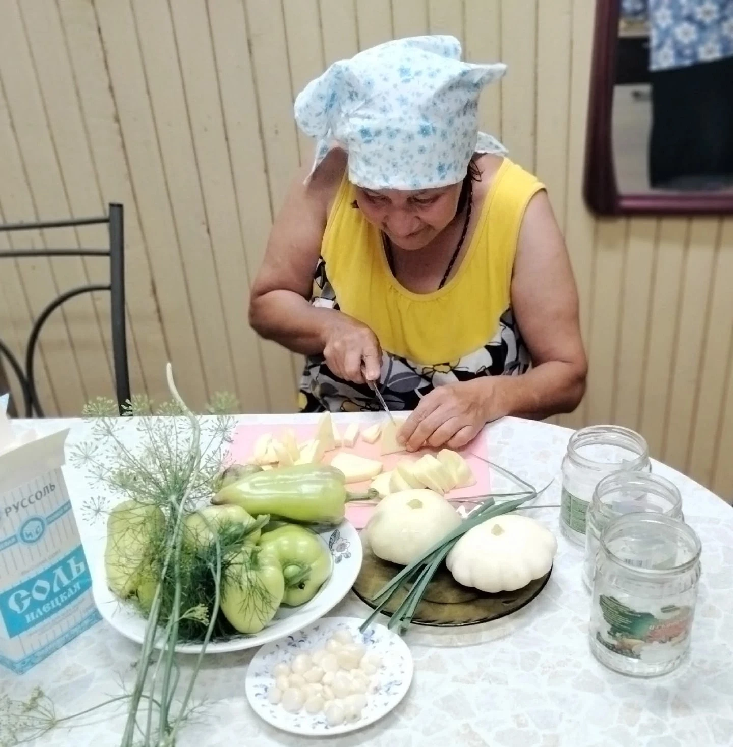 Доброму урожаю и добрая уборка!