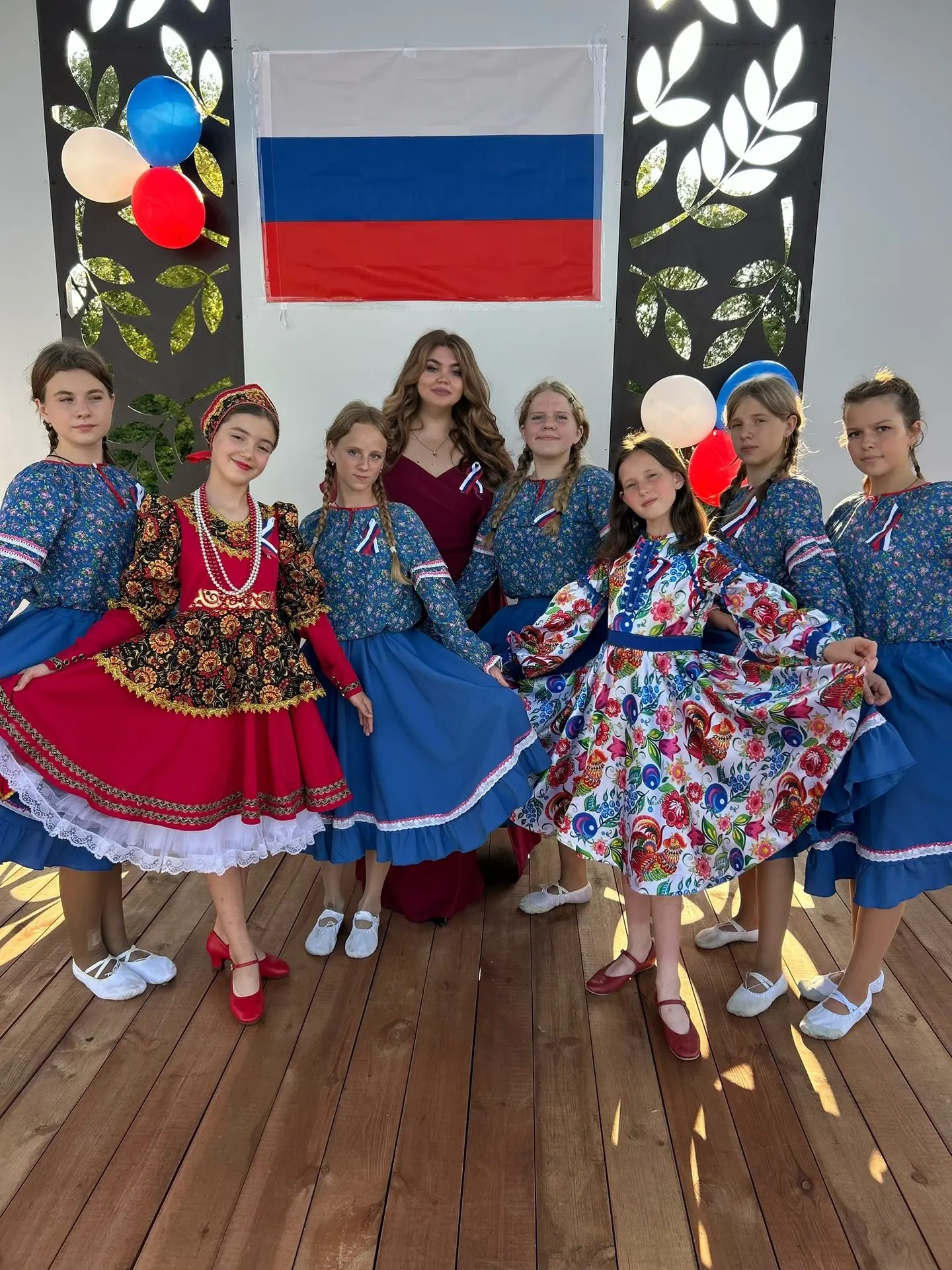 🪗Праздник в Зелёном Гае: День посёлка, День флага и открытие новой сцены — всё в одном...
