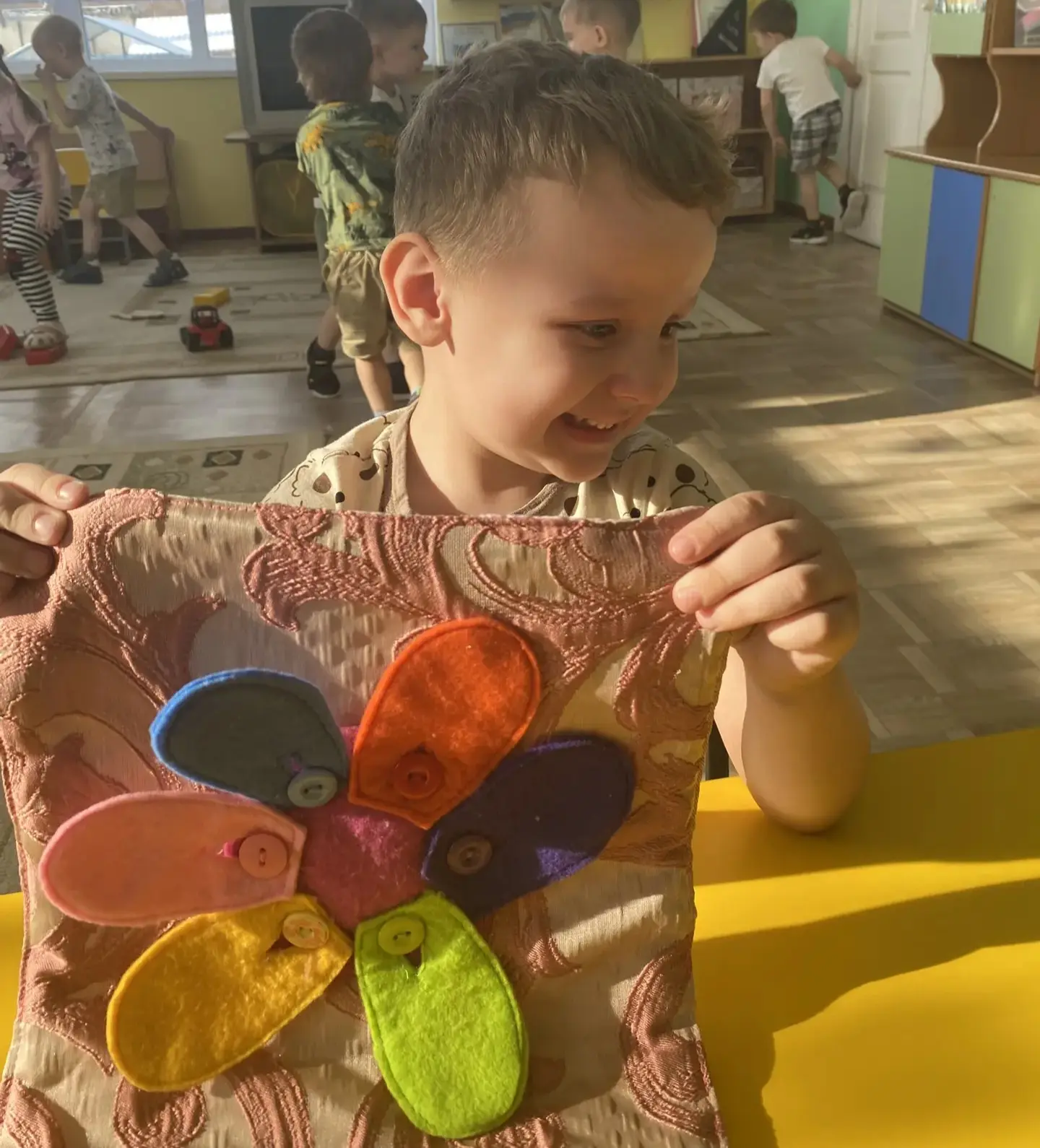 📌Кто сказал, что - развитие это скучно? Только не в младшей группе "Рябинки". В свободное время вме