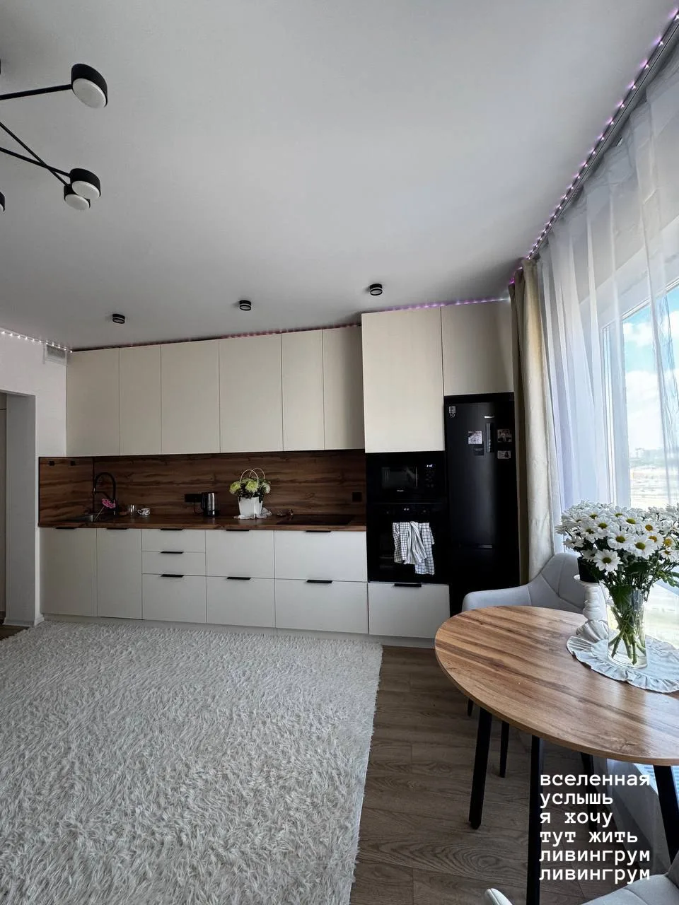 КОМНАТА, 14 м²
м Потапово

• 1 мин пешком
• 3-комнатная квартира
• 14 этаж из 17
• ул Александры Мон