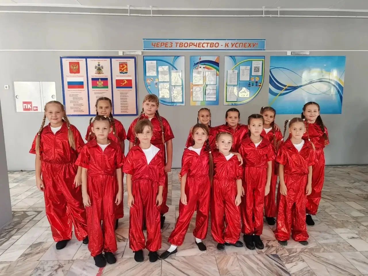 Таланты нашей школы на празднике станицы! 🎉🕊️