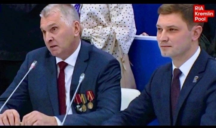 Путин поблагодарил главу Беловского района Курской области Николая Волобуева за личное мужество

Нап
