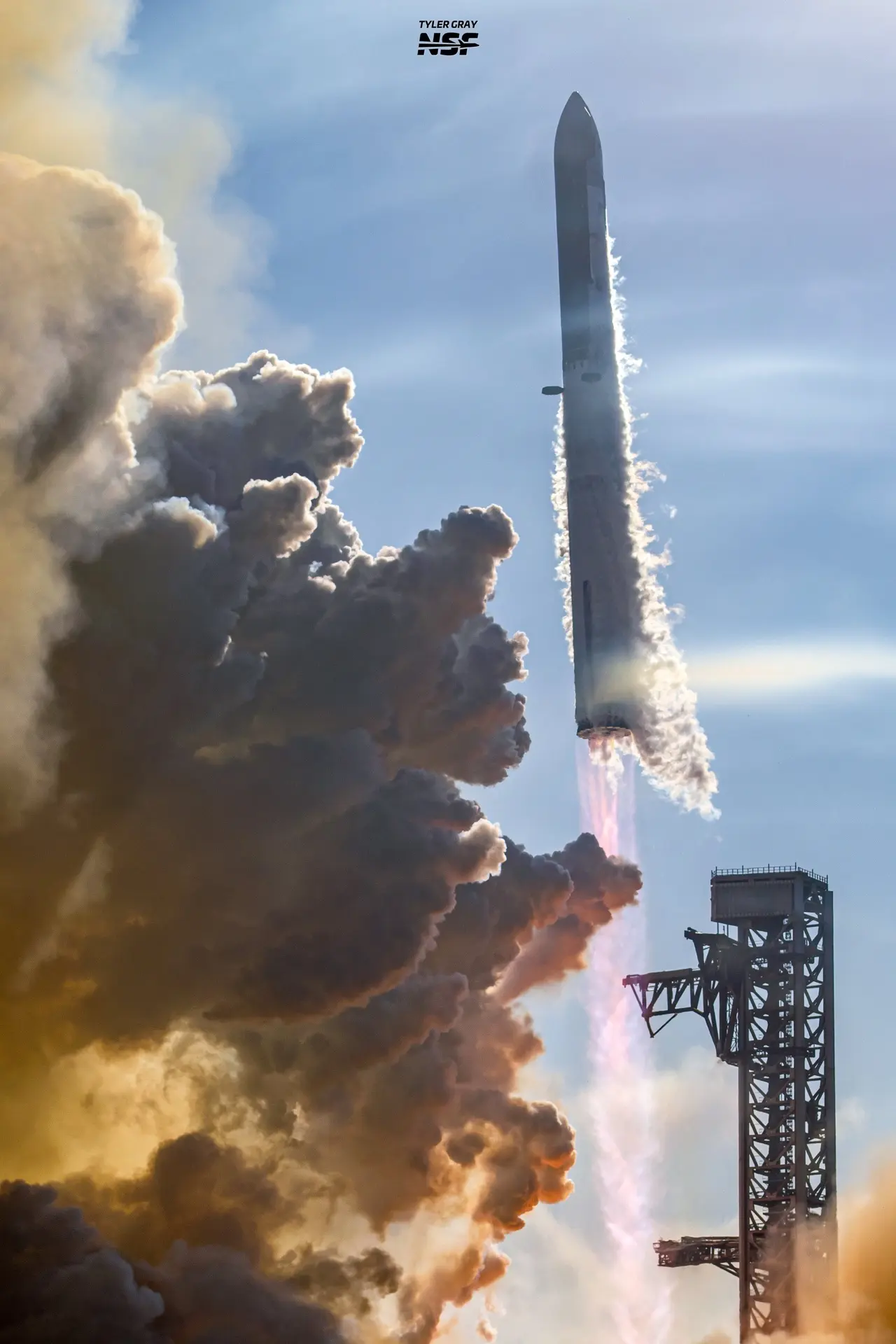 Просто несколько красивых снимков недавнего полёта Starship V3 🚀