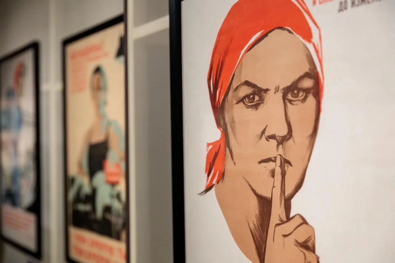 Выставки «Век в лозунгах и красках» и «Москва без окраин. Гагаринский» работают последн...