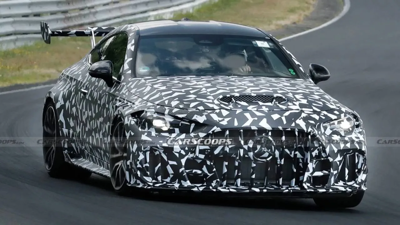 Mercedes-AMG готовит максимально злую версию CLE — купе Mythos получит V8 и станет прям...