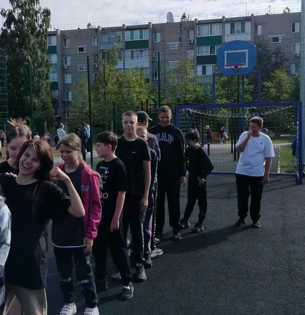 5 июня ученики 8 В класса  школы № 30 участвовали в спортивных состязаниях «Финишная прямая». Ребята