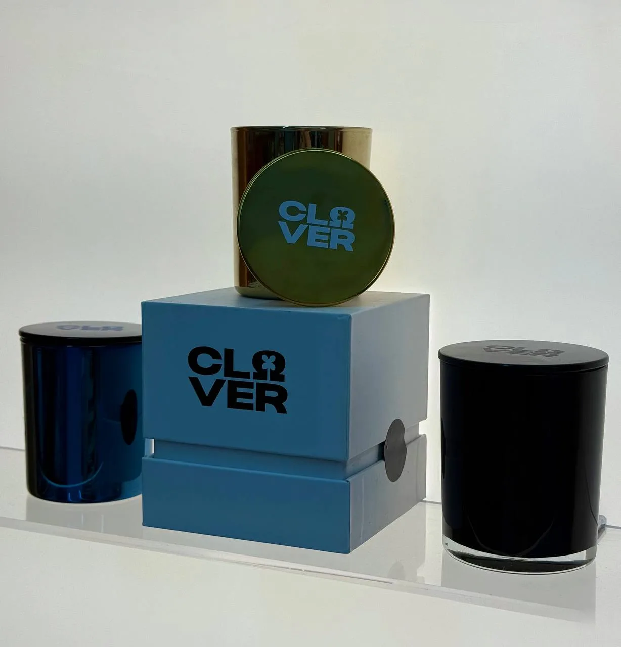 🕯Clover: Минимализм, который хочется зажечь

Черный перец — дерзкий, горячий, с перчинкой.
Чёрное м