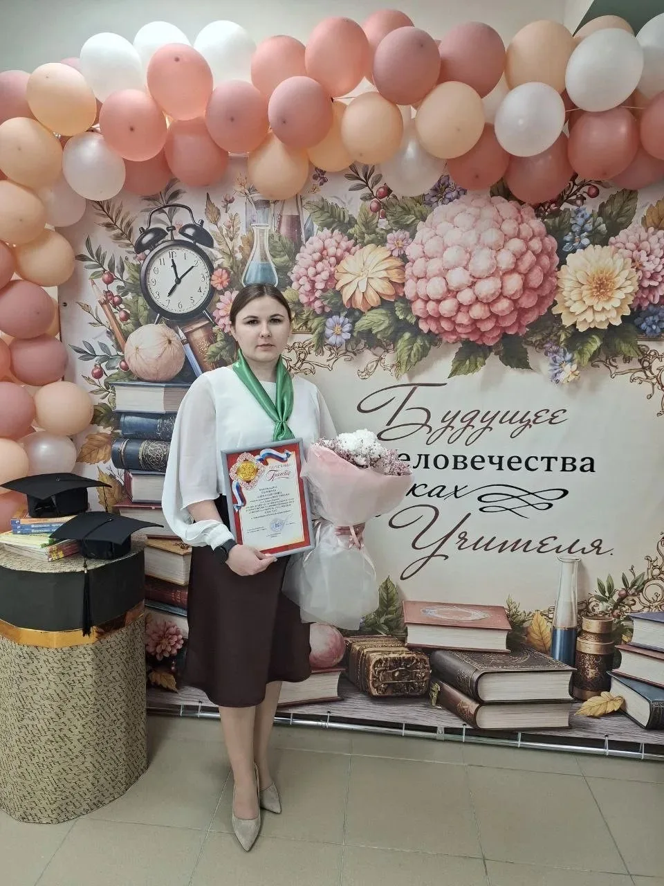 Сегодня мы поздравляем с Днем Рождения учителя математики и информатики Полякову Алену ...
