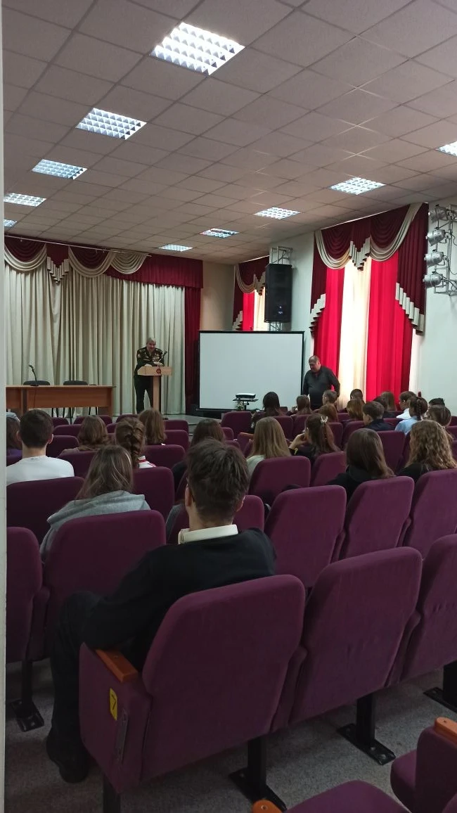 📌28-го февраля ученики 10А класса в сопровождении классного руководителя Т.В. Маенгард посетили встр