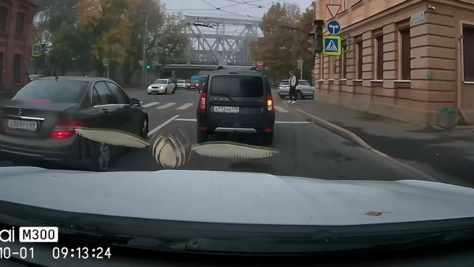 Это поворот с литовской ул, на чугунная ул и далее на лесной пр. Дата и время актуальные