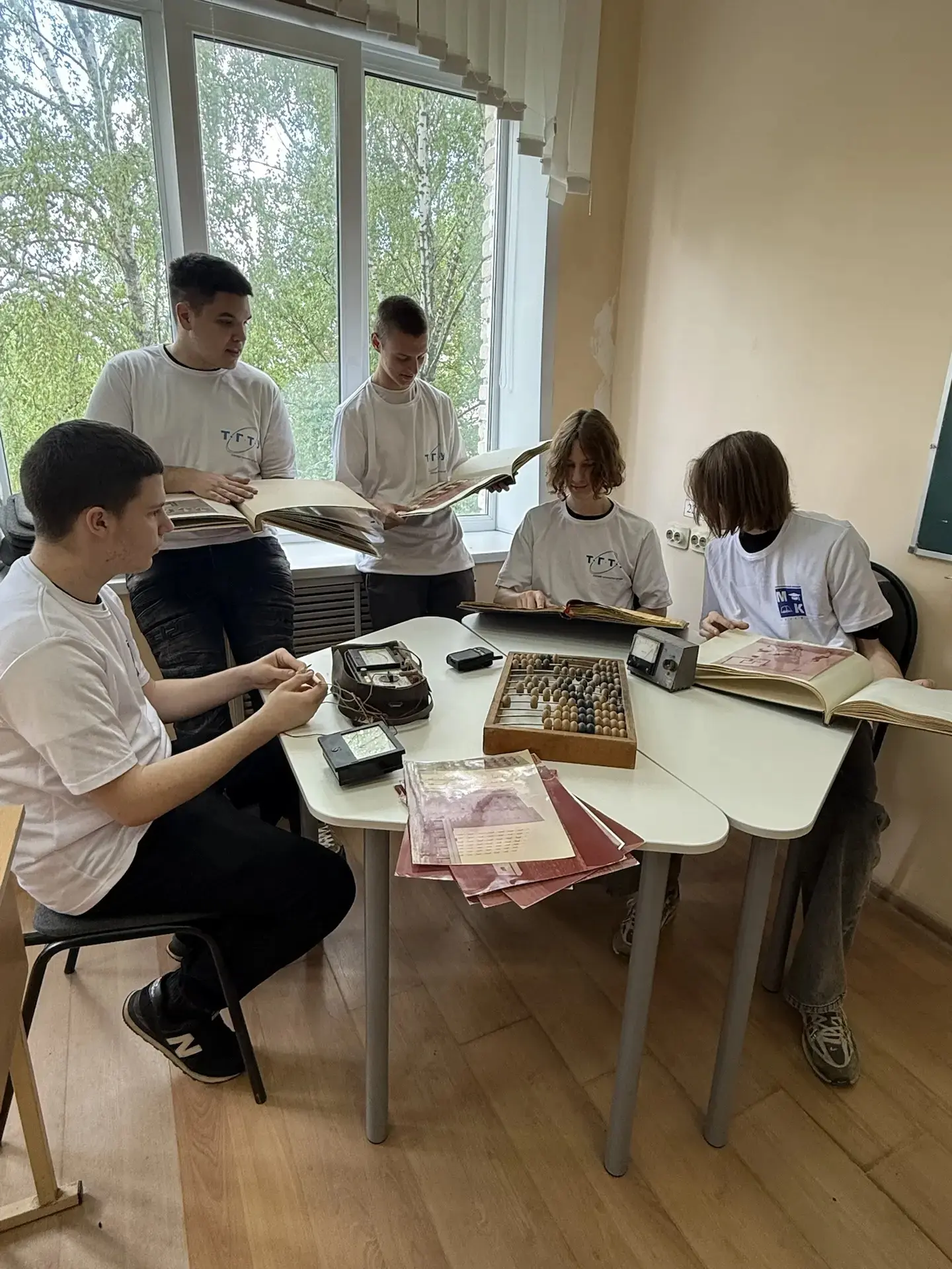 Артефакты МК ⚙️  🏛️ К Международному дню музеев (18 мая) студенты Многопрофильного колледжа ТГТУ сов