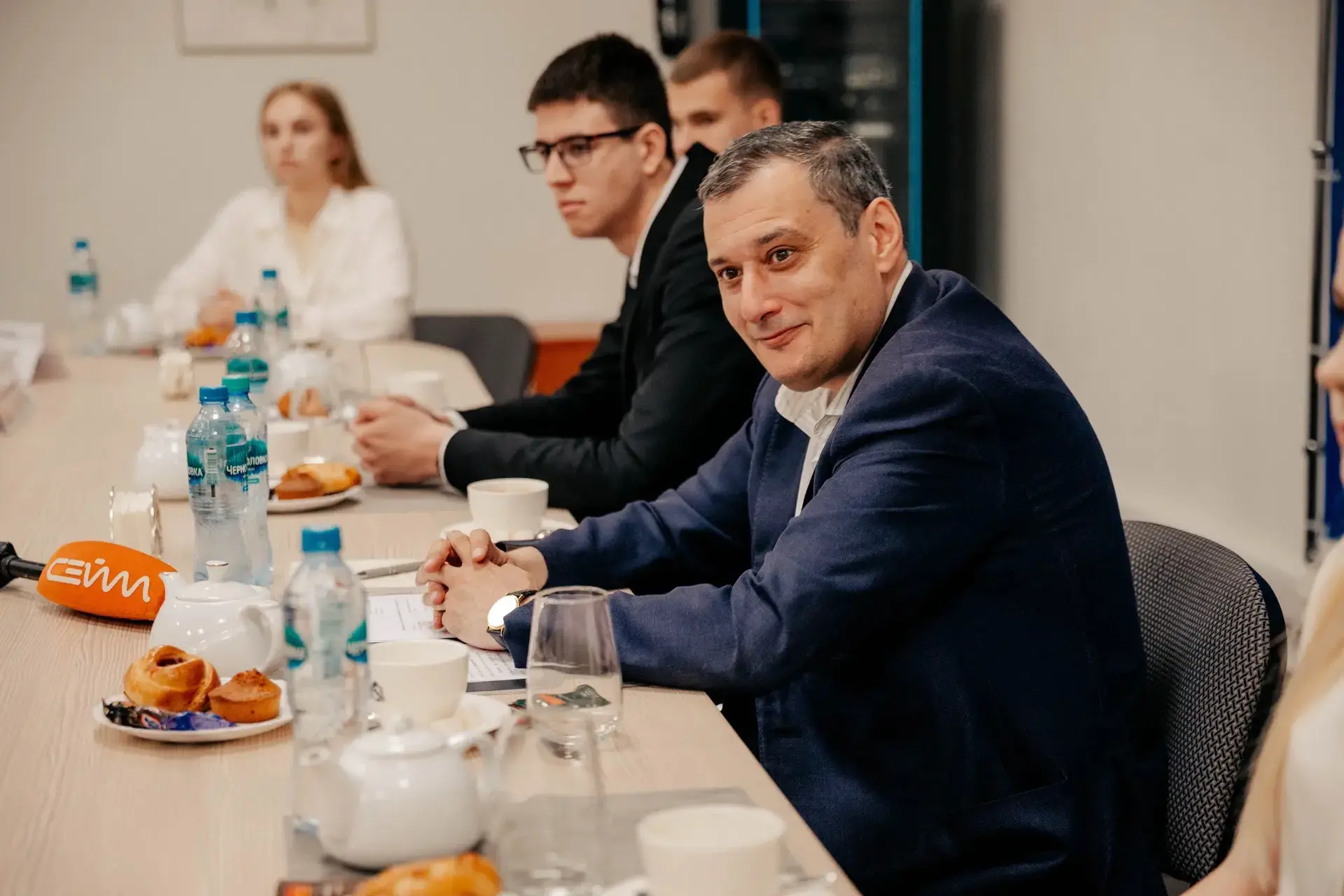 🏆 10 июня Губернатор Курской области Александр Хинштейн встретился с курянами – призерами и победит