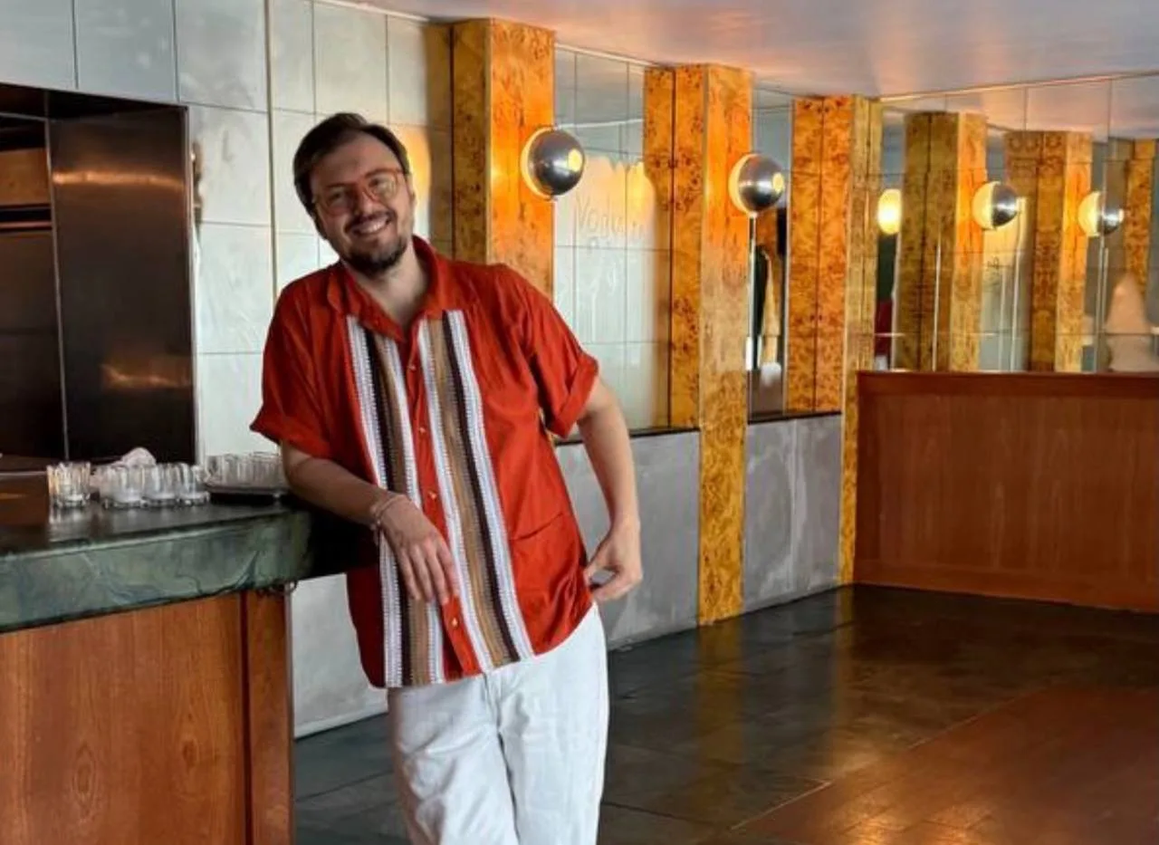 Тем временем, Игорь Зернов (El Copitas) и Роман Ракуса готовят к открытию Vodka Bar в Н...