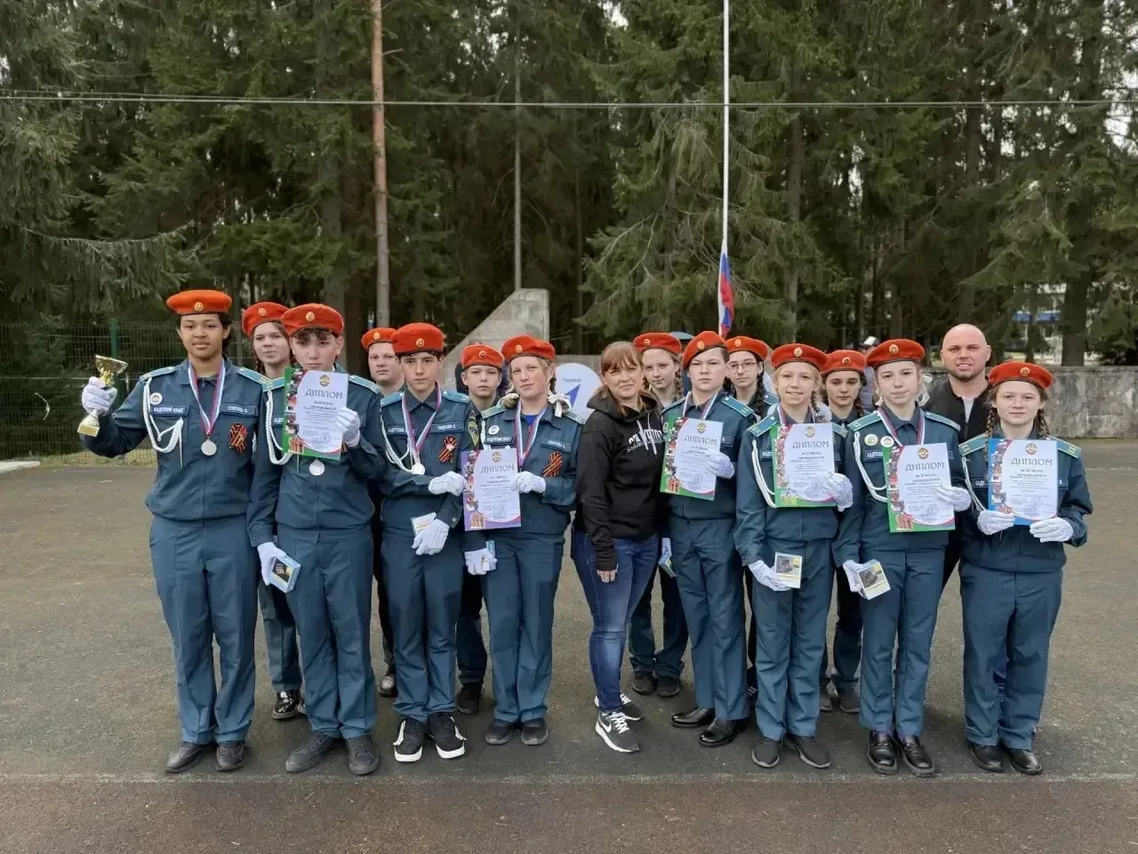 Майский Слет Дружин Юных Пожарных👨‍🚒  Традиционно в мае проводятся состязания среди команд ДЮП образ