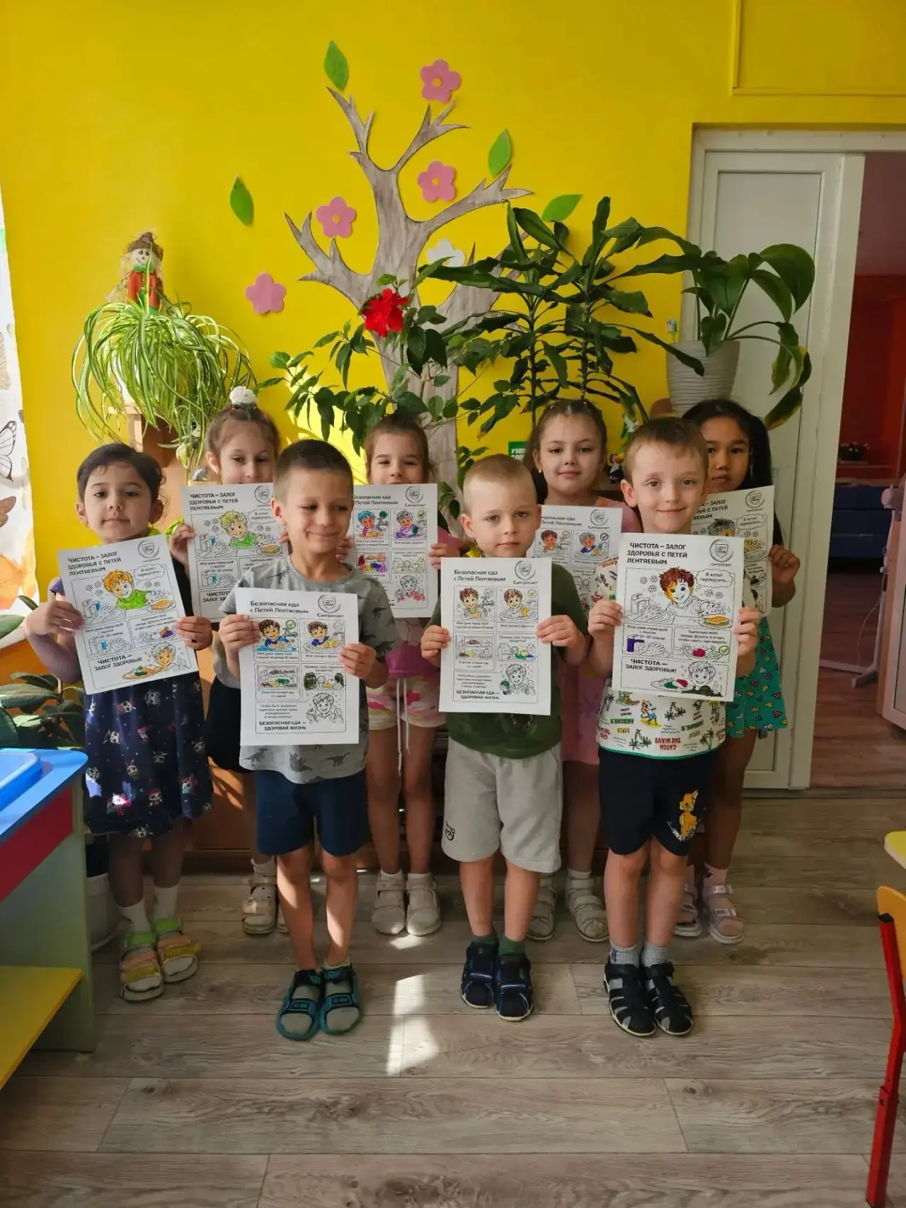 🍎 Чистота — залог здоровья! Безопасная еда — наше всё! 🍎

На этой неделе в гости к нашим воспитанн