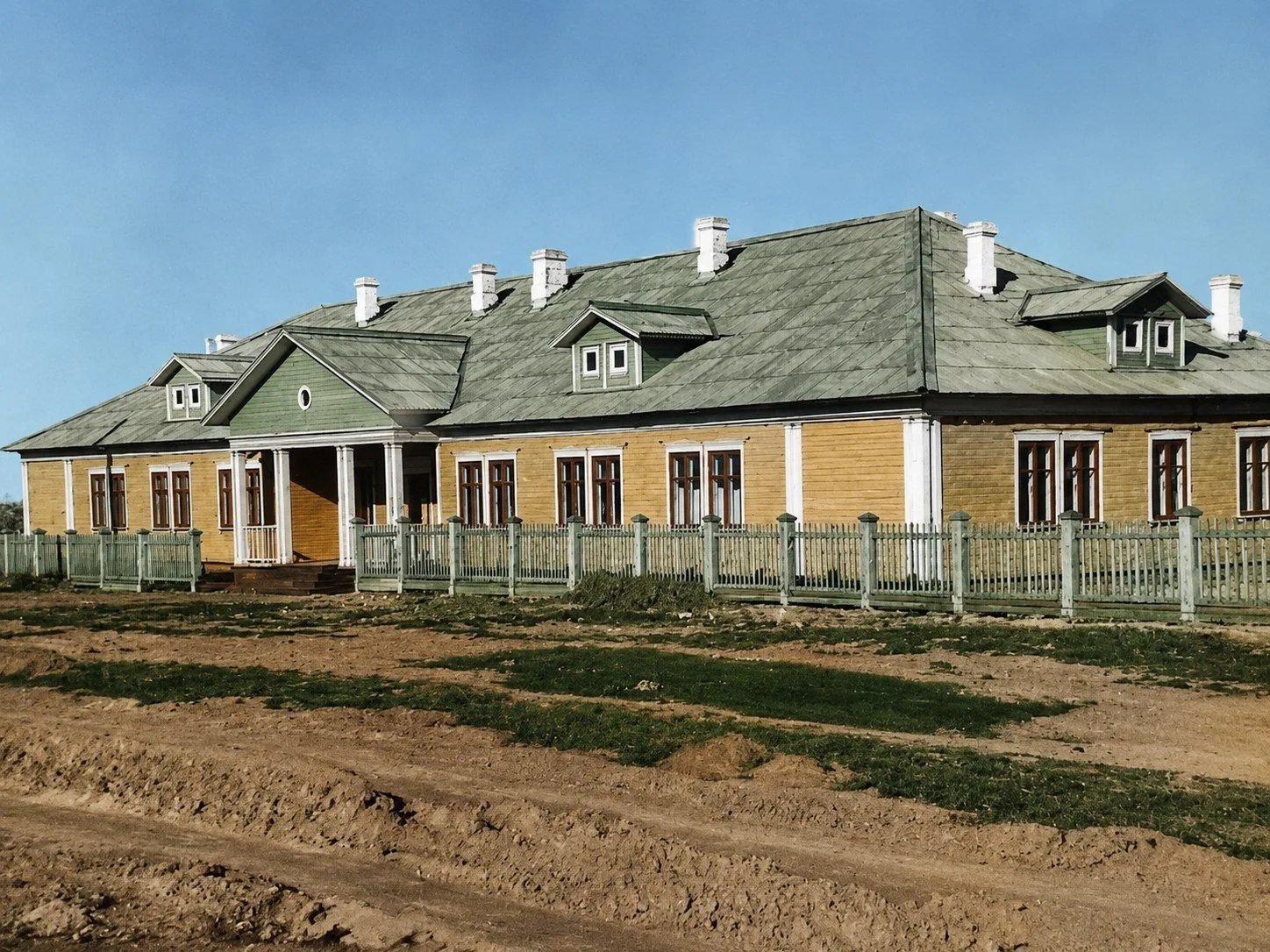 Жилые постройки старого Солнцево по материалам фондов Государственного архива. Точный год на снимках