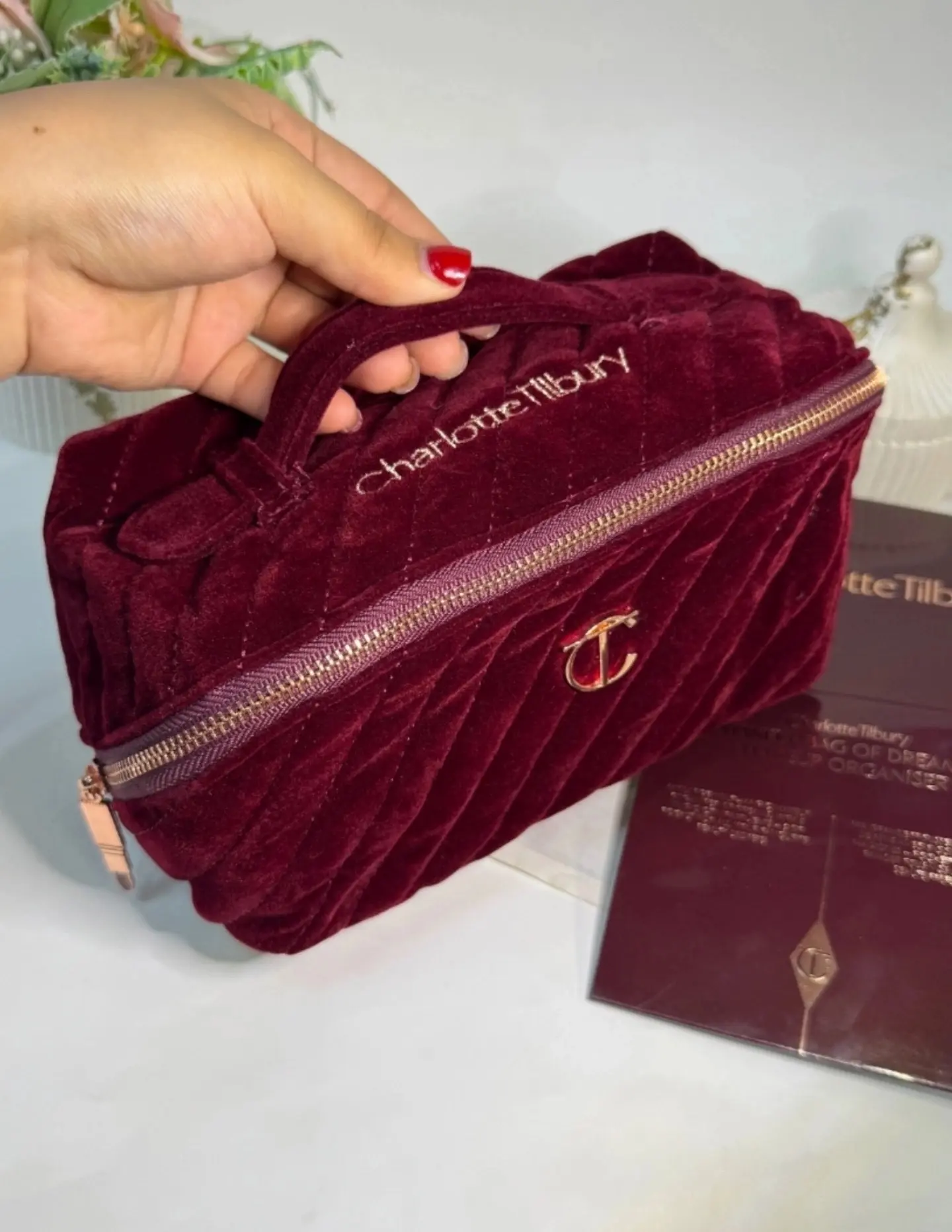 ✅косметичка от Charlotte Tilbury