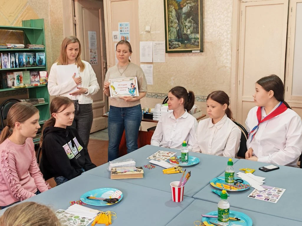 Весенние каникулы — время не только отдыхать, но и творить! ✨  Наши ученики побывали на мастер‑класс