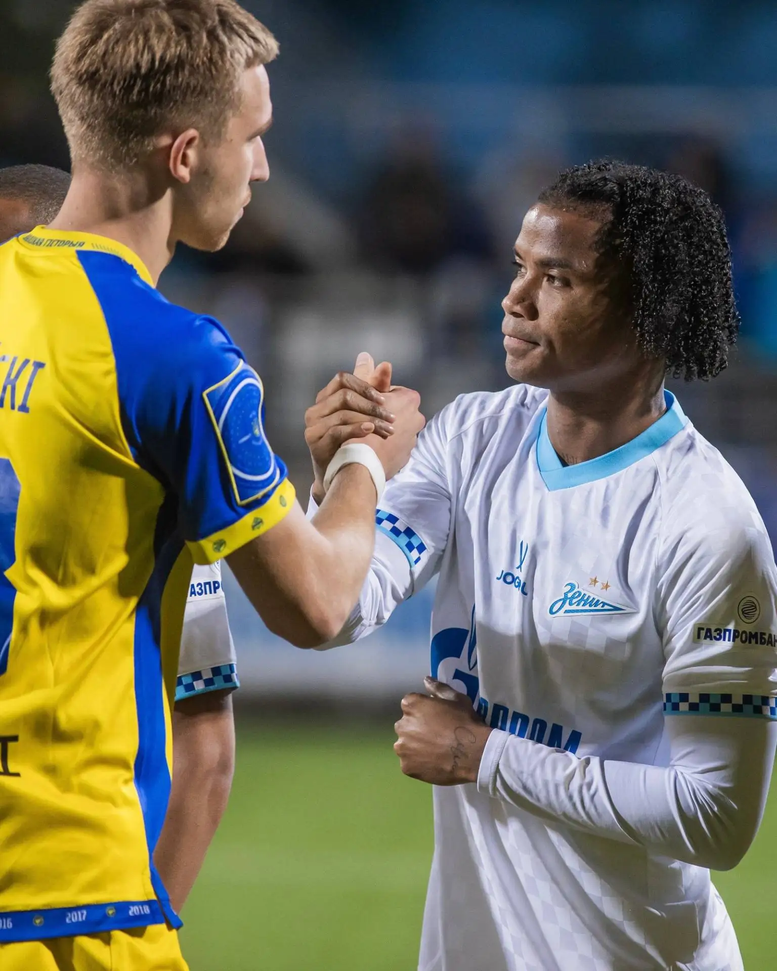 0️⃣ : 0️⃣  на «Смене» по итогам первого тайма!