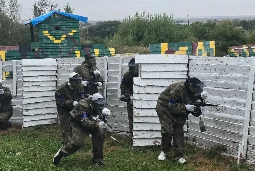 В Уссурийске 200 школьников и студентов пройдут курс с пейнтболом и квадрокоптерами