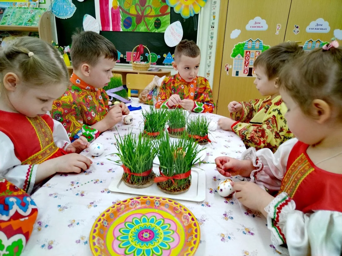 Мероприятие у дошколят «Как на Руси Пасху справляли»    🐣 В рамках проекта «Мой город, моя страна» в
