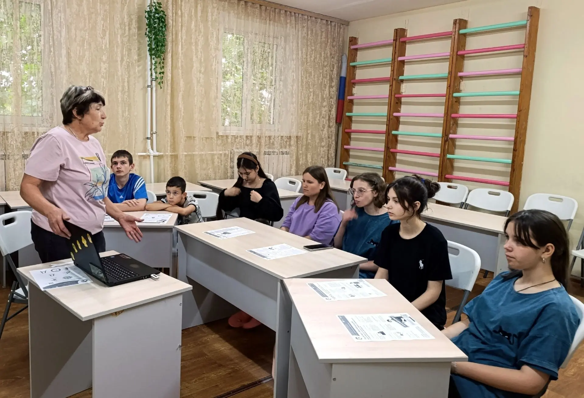 ✅Безопасность денег в цифровой среде: учимся защищаться от мошенников!

💳В рамках IX этапа Всеросси