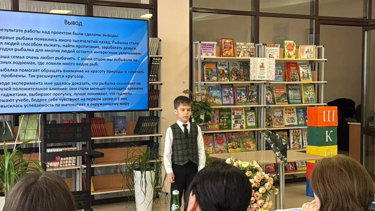 Ученик 4Б класса Черников Дмитрий (классный руководитель Алхасова Ирада Башировна) успешно выступил 