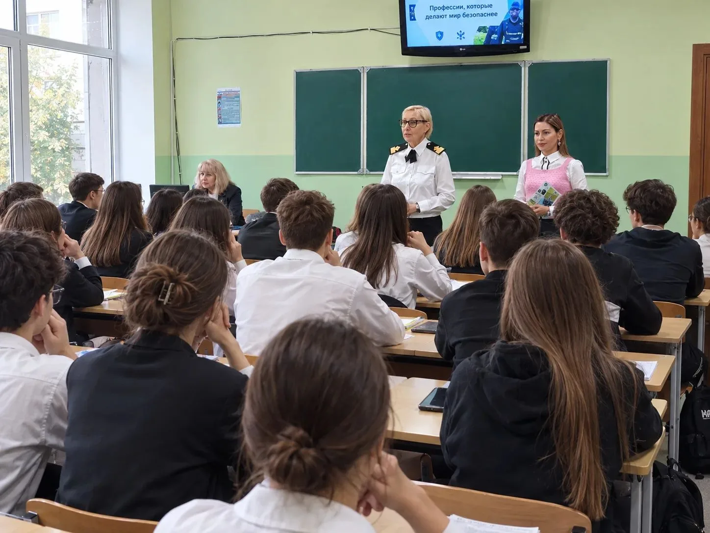 🎓 Профориентация для старшеклассников: выбираем путь осознанно