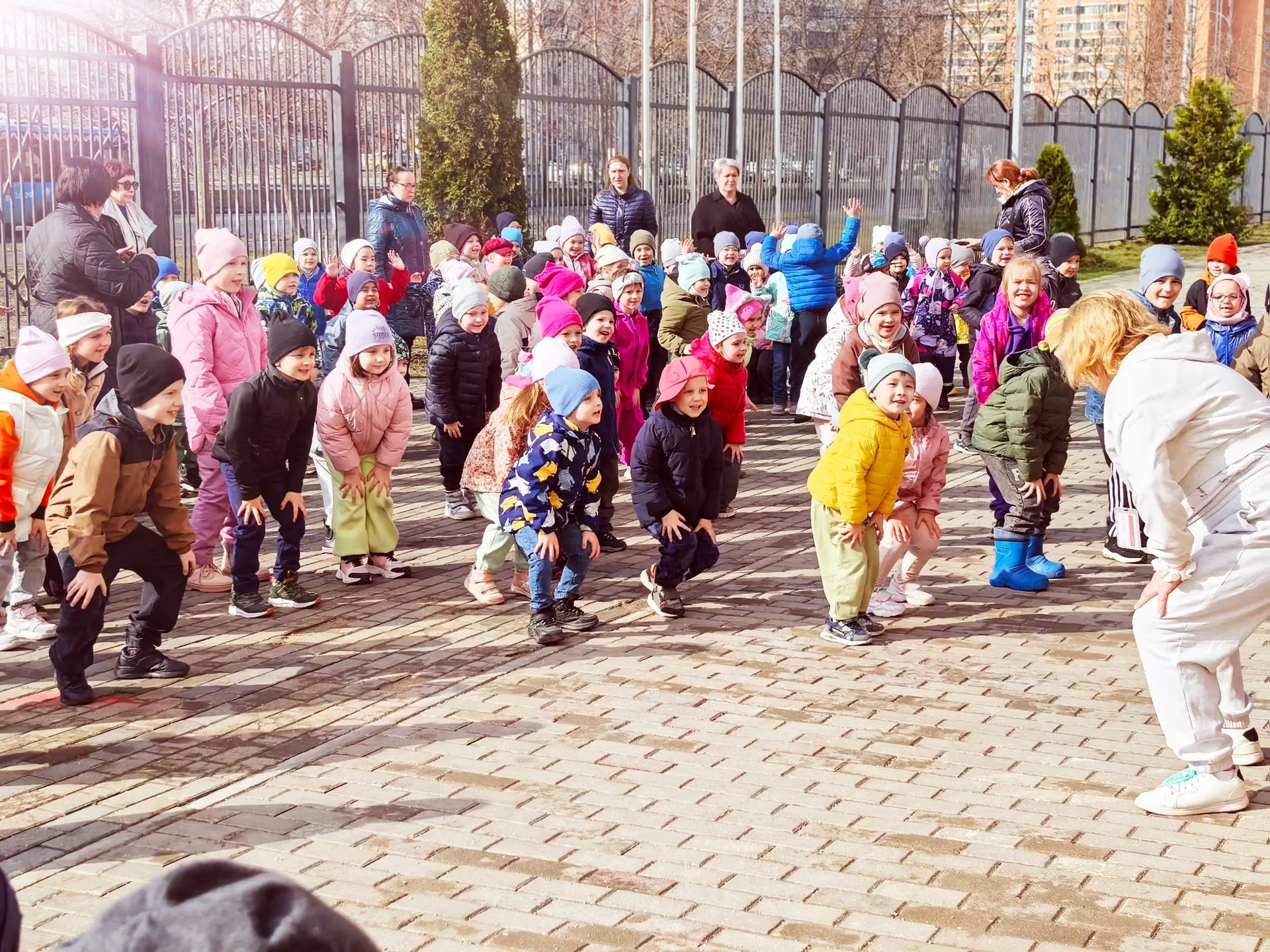 Зарядились здоровьем на все 💯 !   В дошкольном отделении «Солнышко» прошёл настоящий танцевальный ба