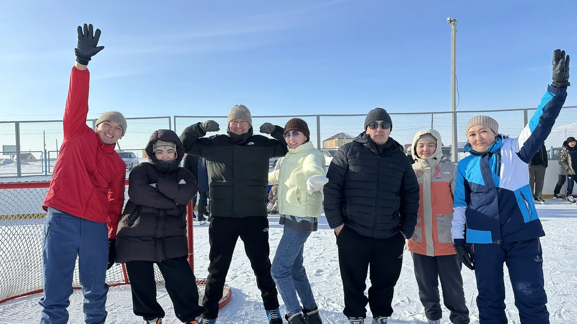 «Веселые эстафеты на льду»⛸️     Сегодня 30 января  на стадионе “ Дружба”прошел спортивный муниципал