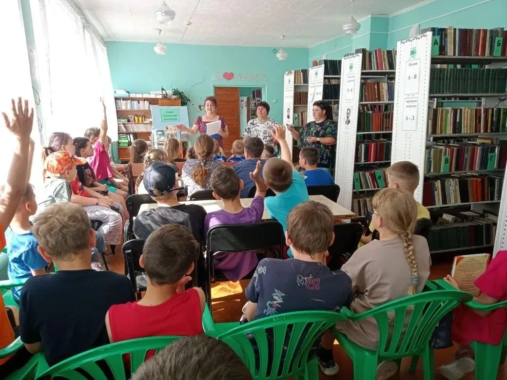 6 июня в день рождения великого русского поэта, основоположника современного русского литературного 