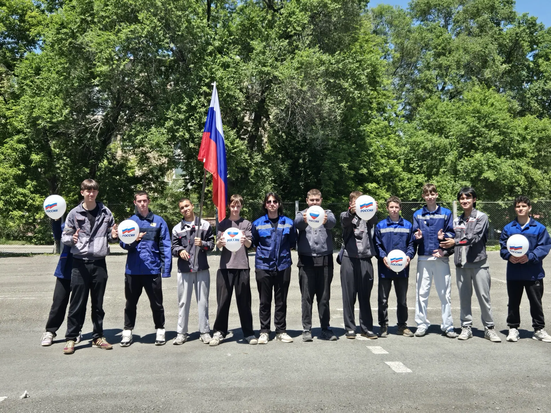 🇷🇺Дорогие друзья! Поздравляем вас с Днём России — праздником силы, единства и многообразия нашей с