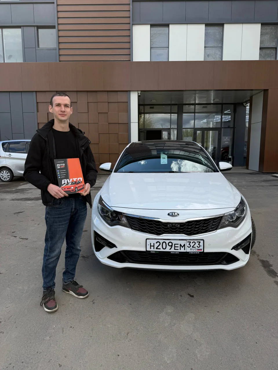 Когда хочется автомобиль с характером, а не просто седан
 
🔥 Добавим разнообразия в ленту и покажем