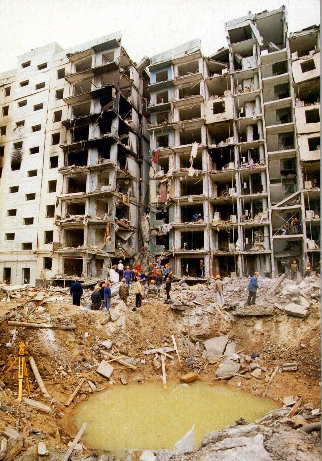 В Волгодонске почтили память жертв теракта 16 сентября 1999 года