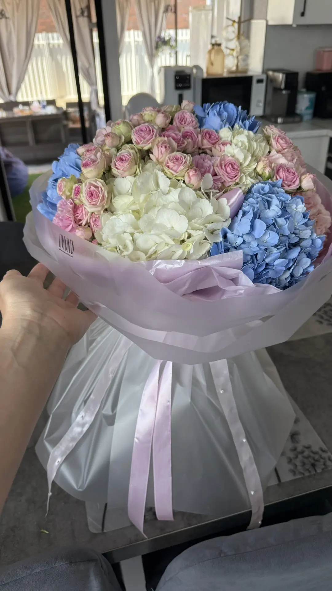 Понедельник день тяжелый,но оказался приятный 🙈🤭 муж просто так порадовал 🥰♥️