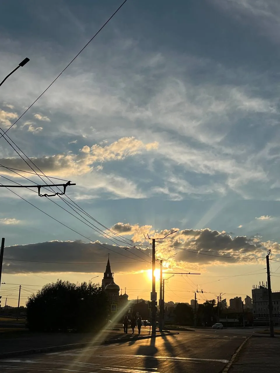 ☀️ Всем доброго утра и прекрасного настроения!

Сегодня, 21 июня, дневная температура воздуха состав