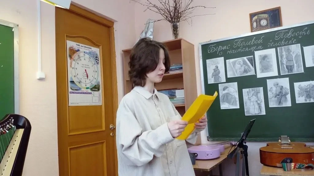 🌸Продолжаем весенние новости🌸  ✨6 марта в корпусе на Сиреневом учитель английского языка Габрусенок 