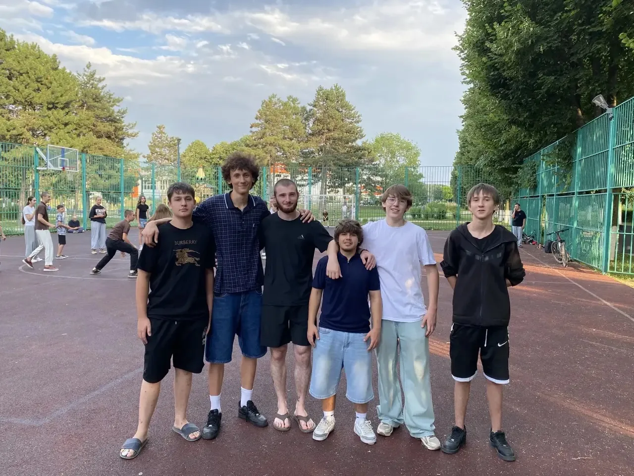 #ВечерняяСпортивноОздоровительнаяПлощадка

Вечерняя оздоровительная площадка продолжает свою работу 