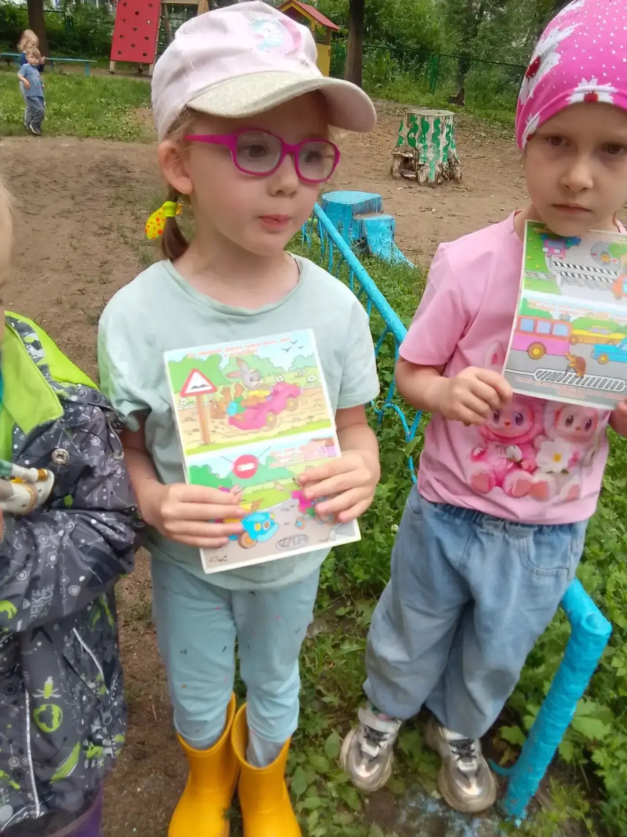 Группа «Колобок»: уроки общей безопасности

Дети из группы «Колобок» продолжают изучать правила безо