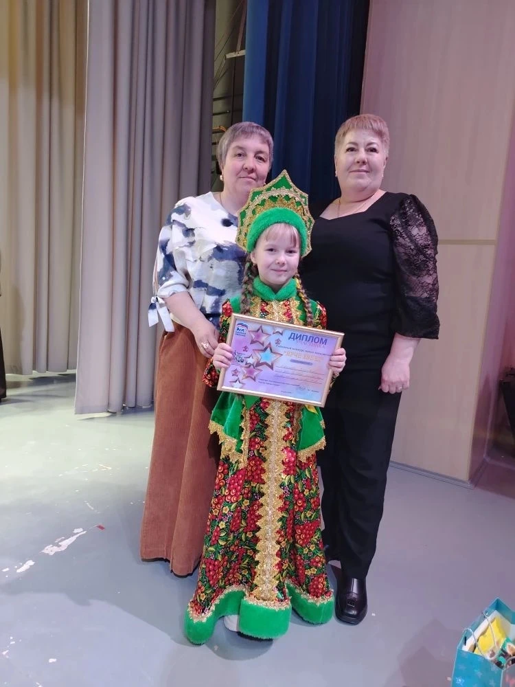 ✨ Наша Лиза Ефремова зажгла свою звезду на сцене! ✨

20 марта в Заиграево прошёл яркий конкурс юных 