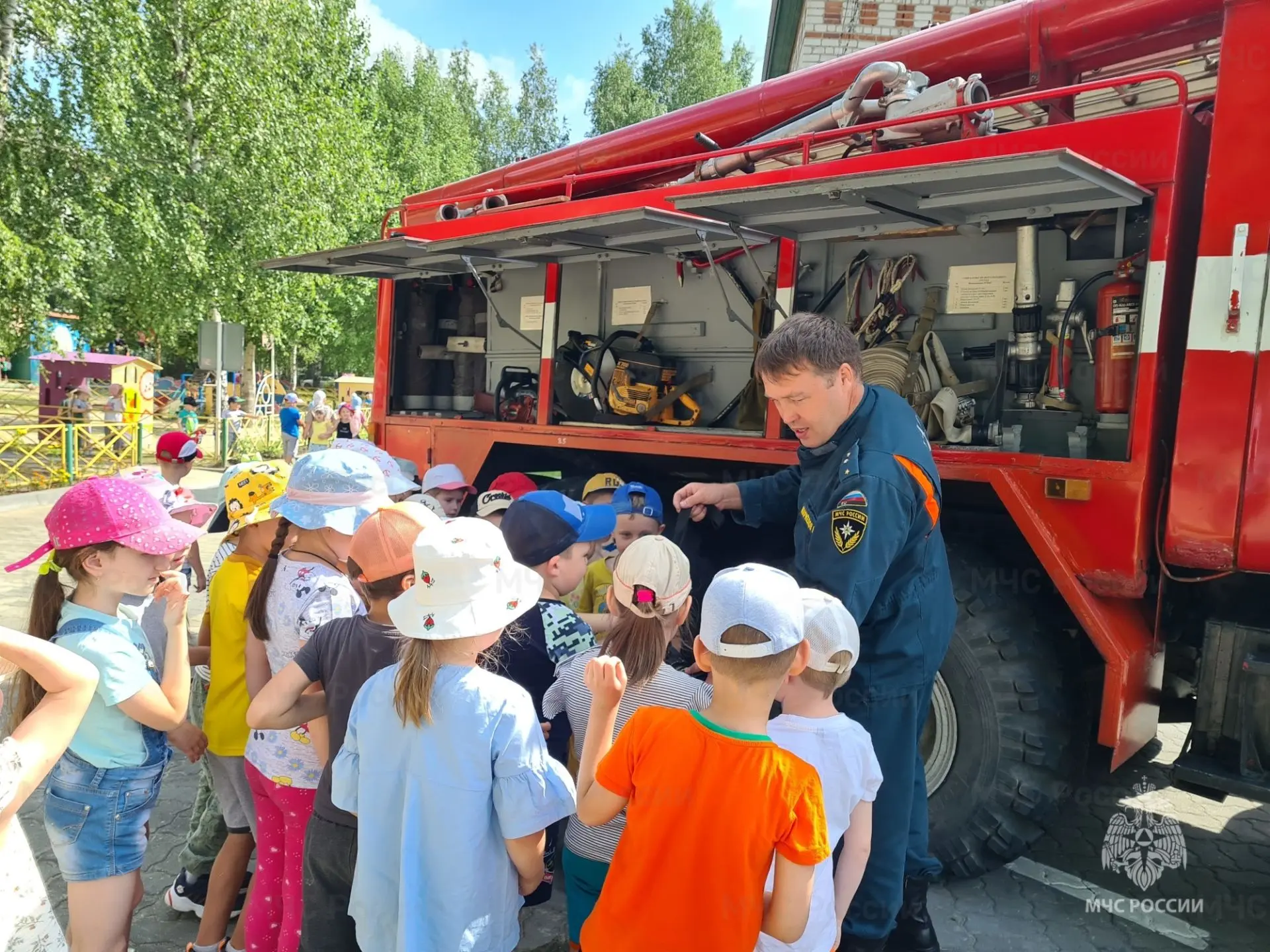 🚒 Синергия творчества и безопасности