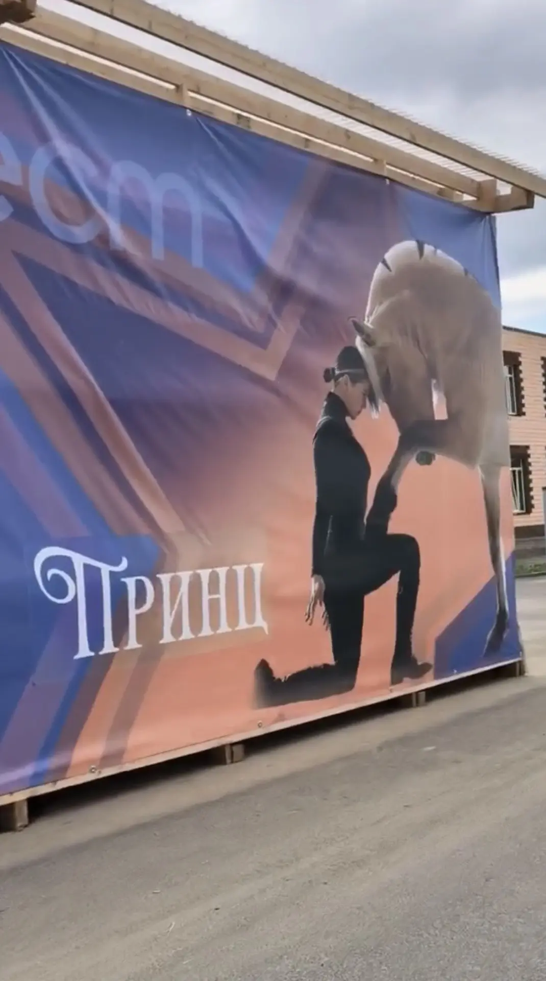 АВТОГРАФ-ШОУ со мной 👇🏻
🗓 Суббота, 13 июня
⏰ Ровно в 12:00
📍 Встречаемся на моём стенде!

Я буду