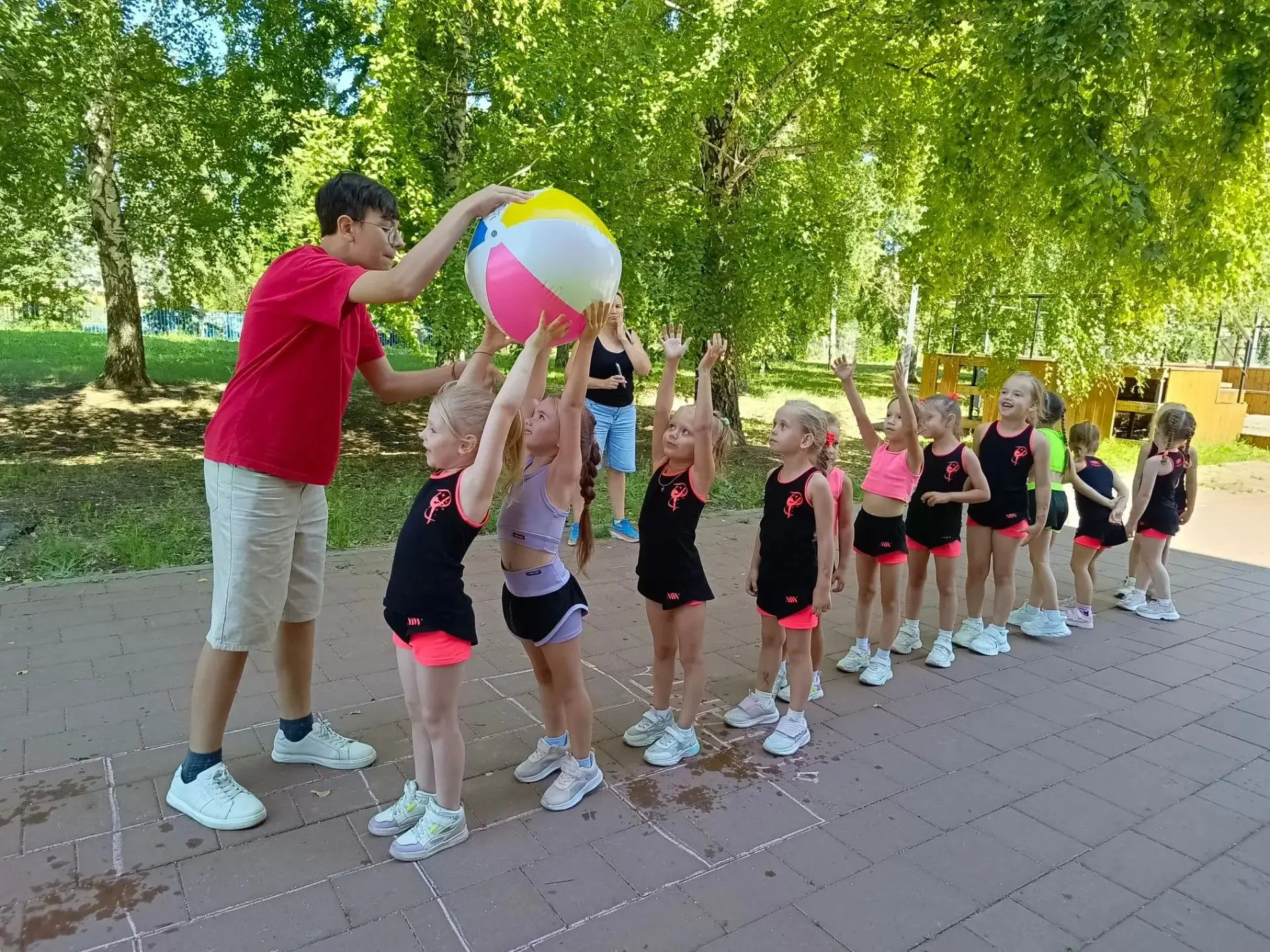 Рубрика «Лето в кадре»☀️🎥🐝🌺
