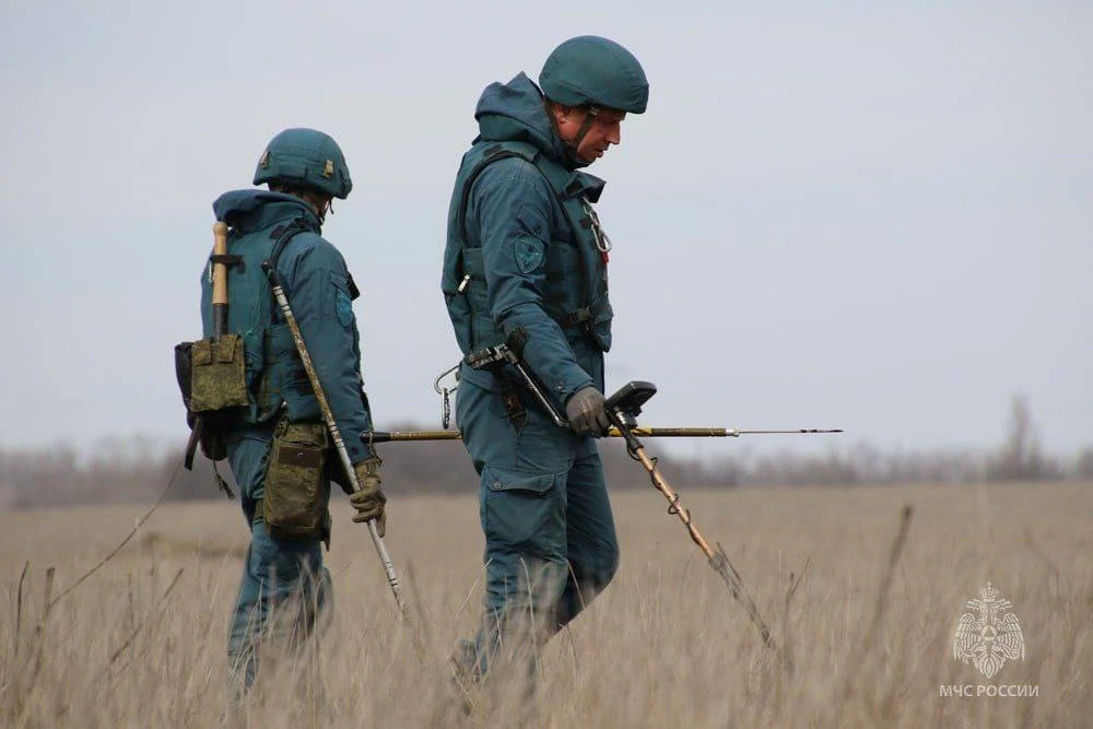 #МЧСДНР_СВОД за сутки 

🔘 Ликвидировано 22 пожара, из них 17 — ландшафтных.

🔘 Сапёры МЧС 5 раз пр