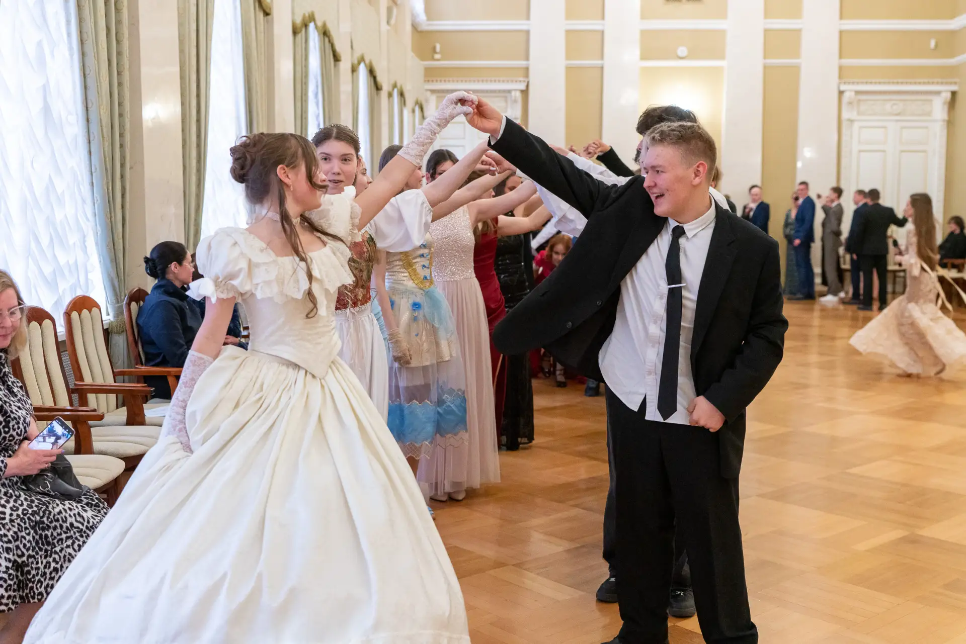 💃 Мазурка, полонез и полька: в ПГУПС прошел Бетанкуровский бал  Мероприятие проводится третий год по